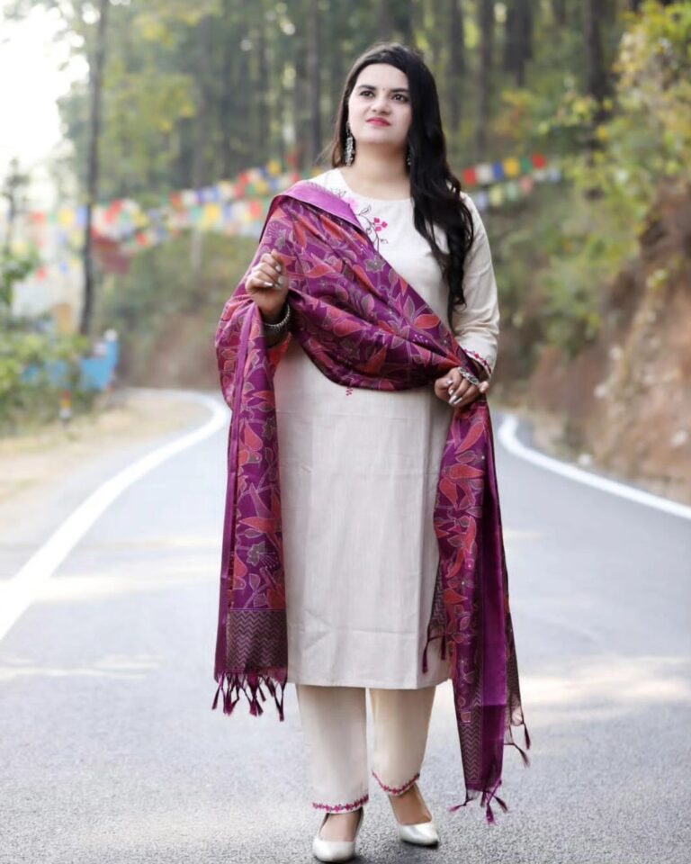 Cotton handloom kurta paired with standard  bottom  paired with beautiful art silk duppata..