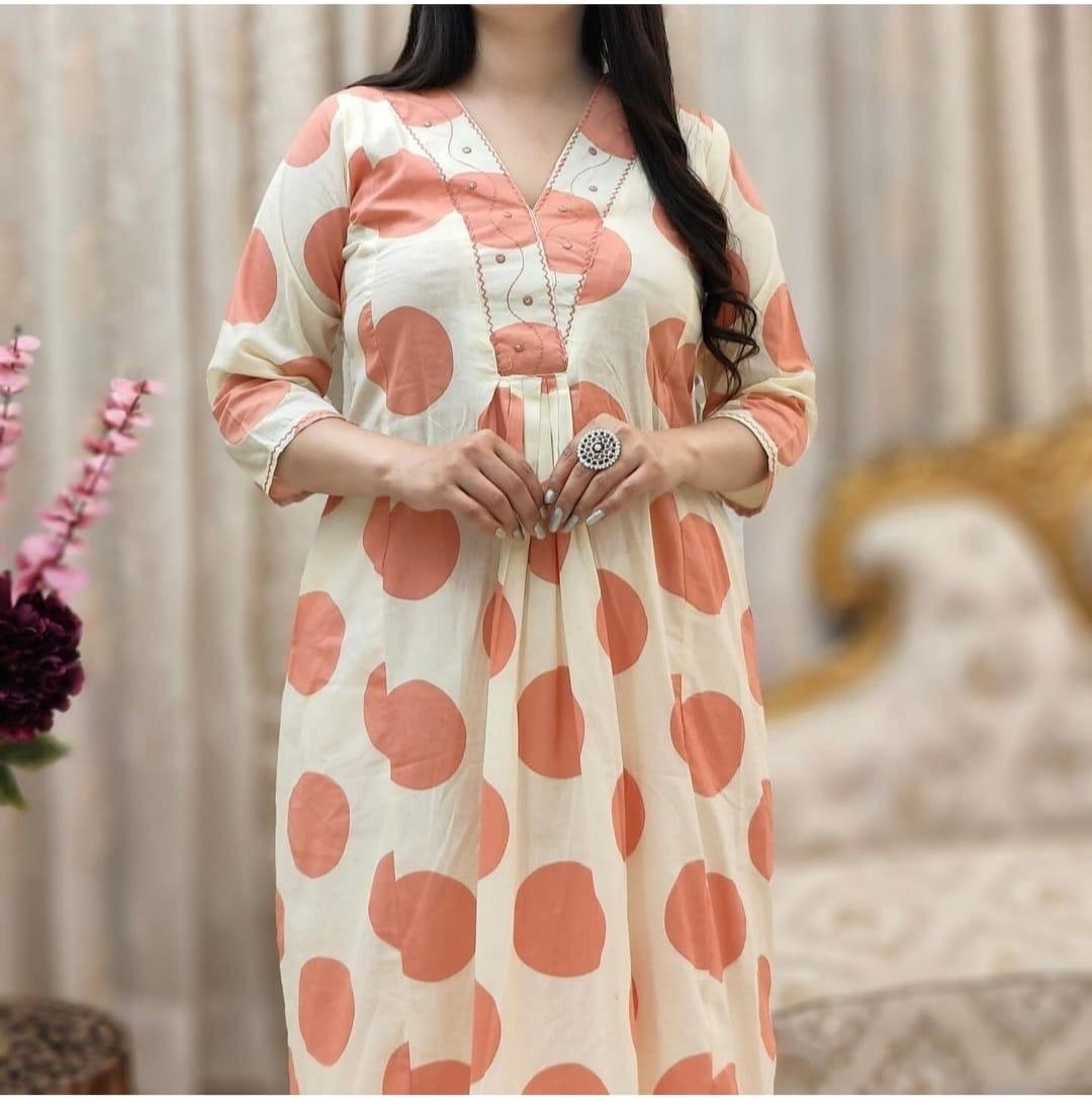 Beautiful comfortable silhouette with an amazing print