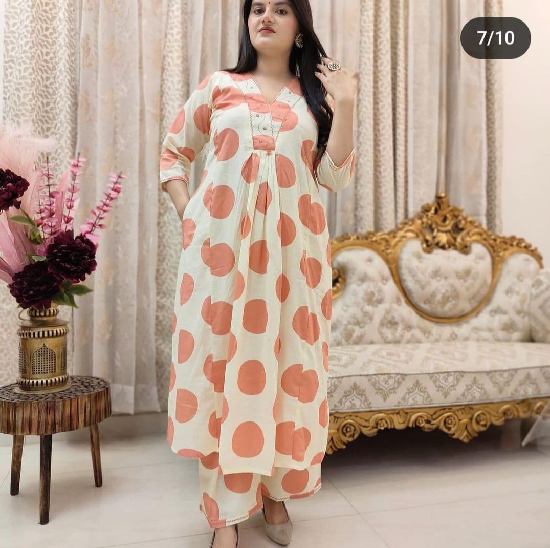 Beautiful comfortable silhouette with an amazing print
