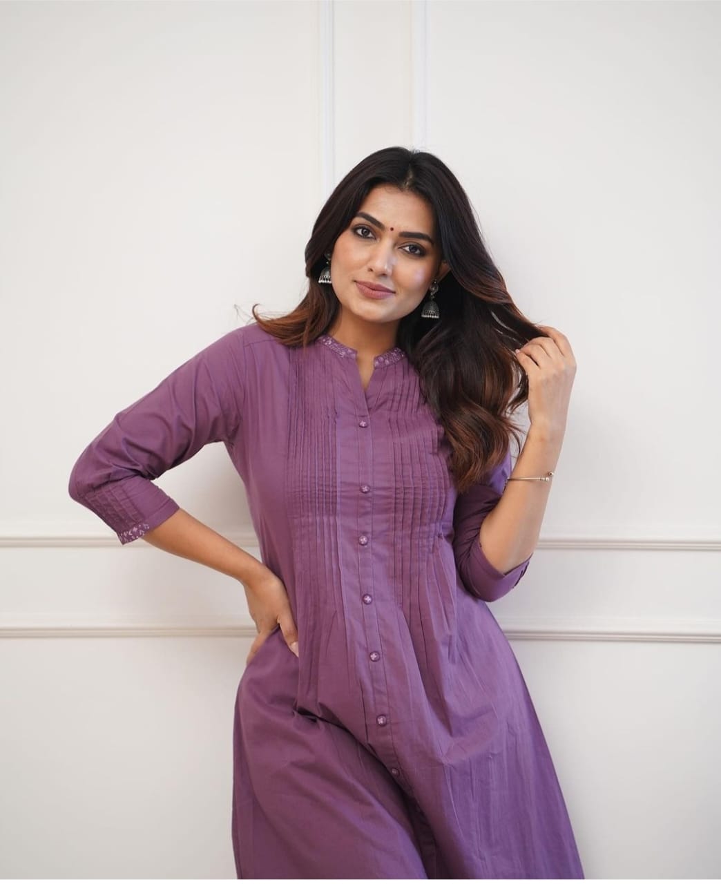 Premium cotton kurta with pleated pattern  with Embroidery collar and embroidery sleeve