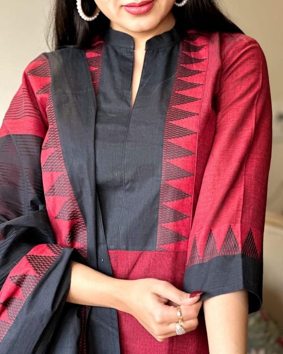 Butti south cotton kurta and south cotton pant paired with south cotton duppata