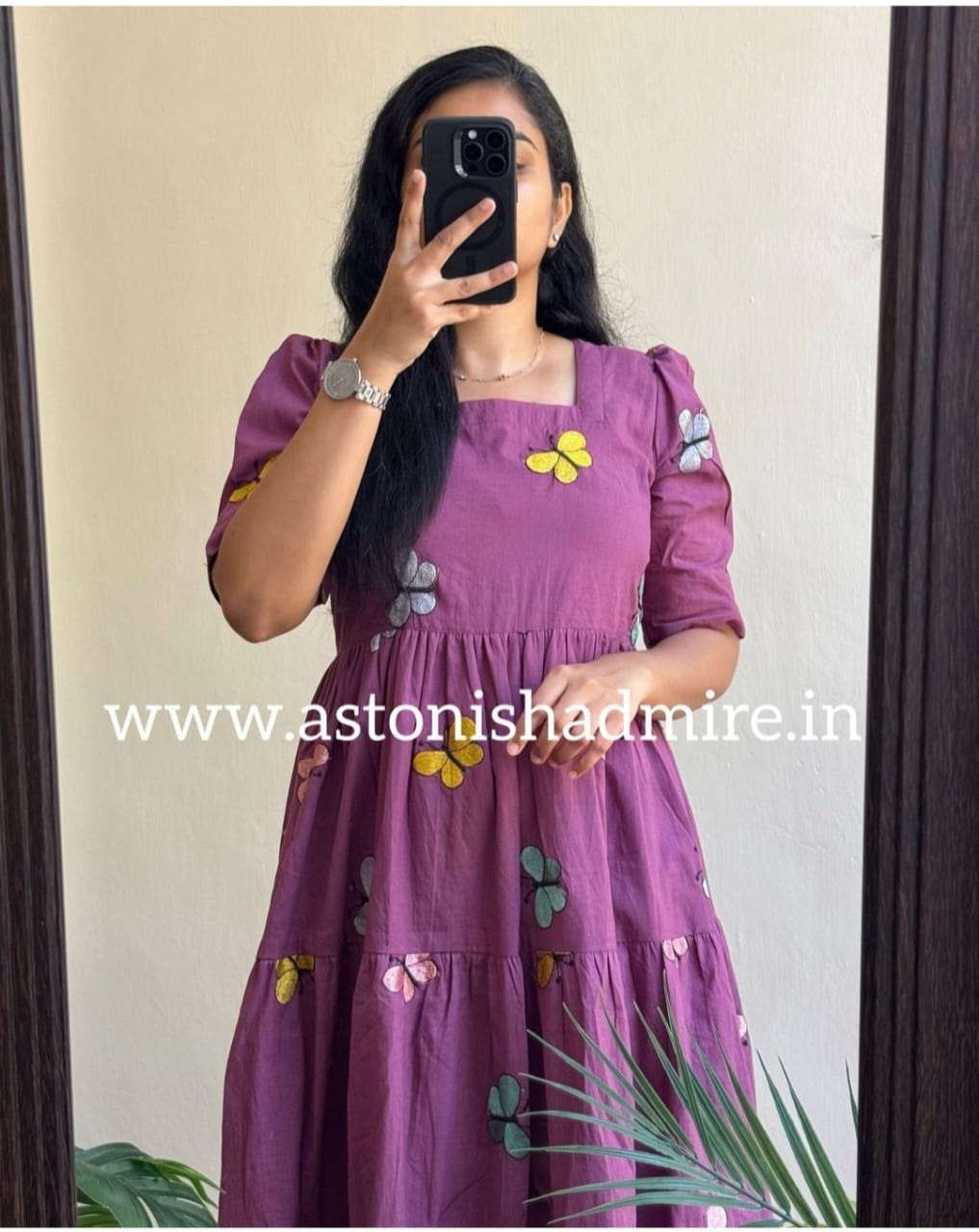Beautiful hakoba concept rare wine colour with embroidery expect hands feeding