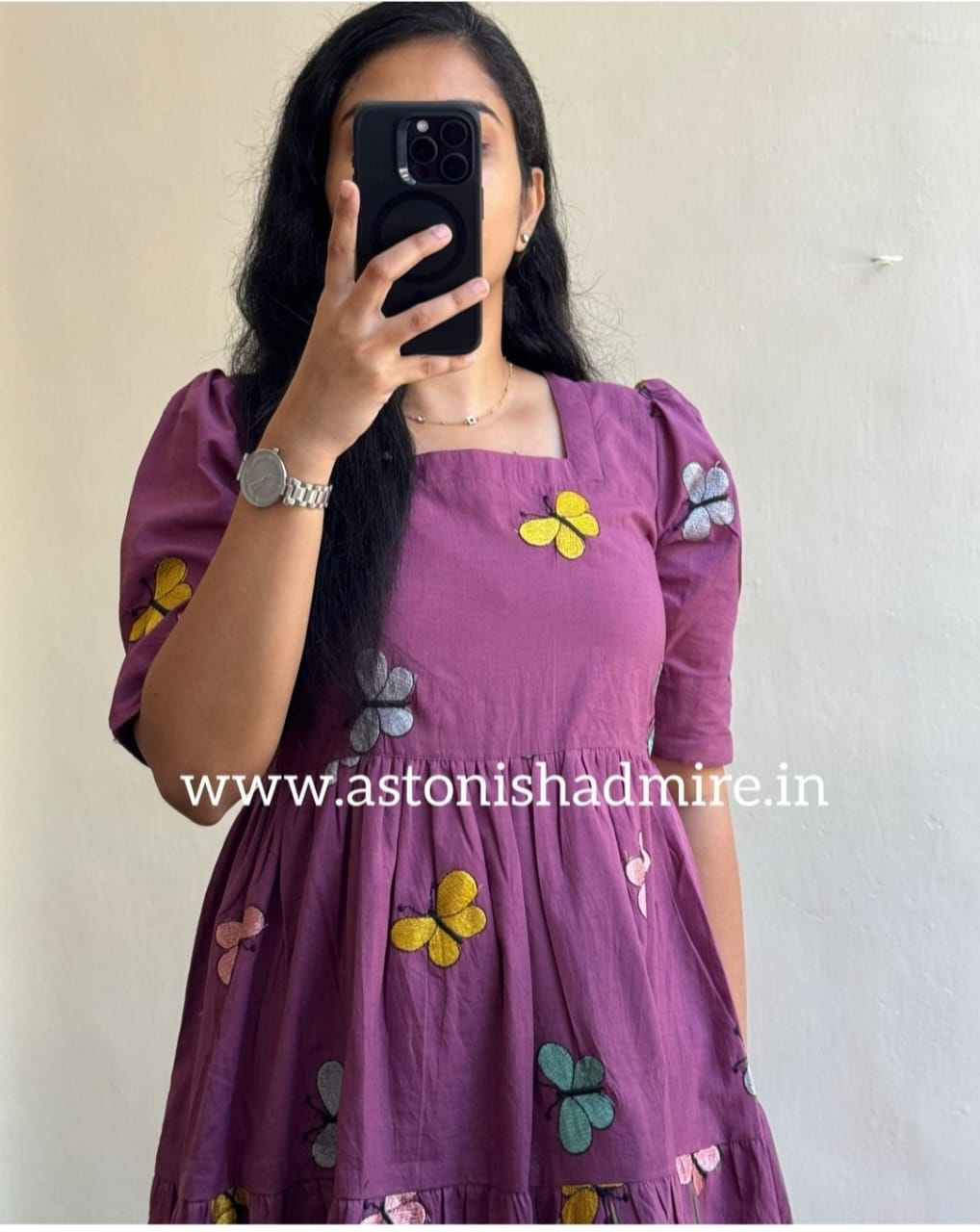 Beautiful hakoba concept rare wine colour with embroidery expect hands feeding