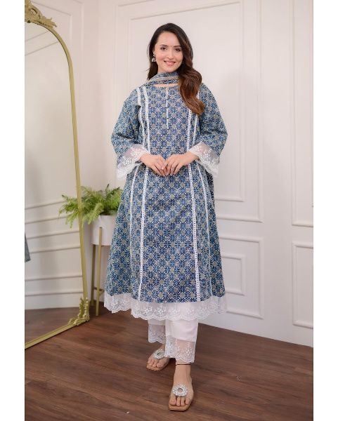 Pired with Matching lace pants and cotton duppata