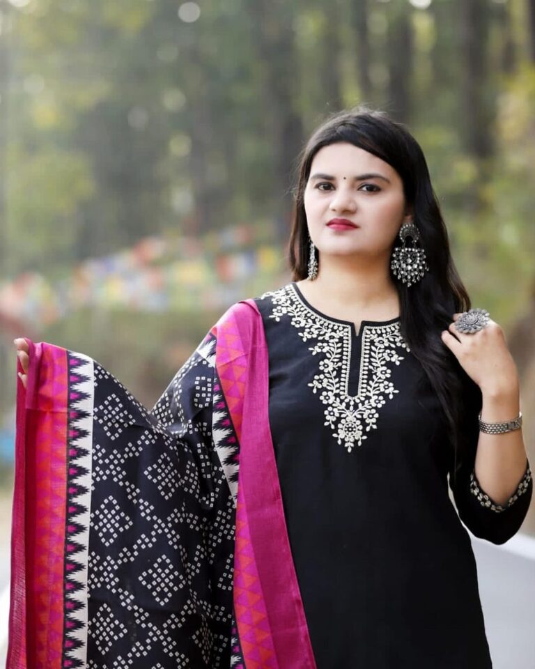 Sophistication with our brown cotton khadi suit set