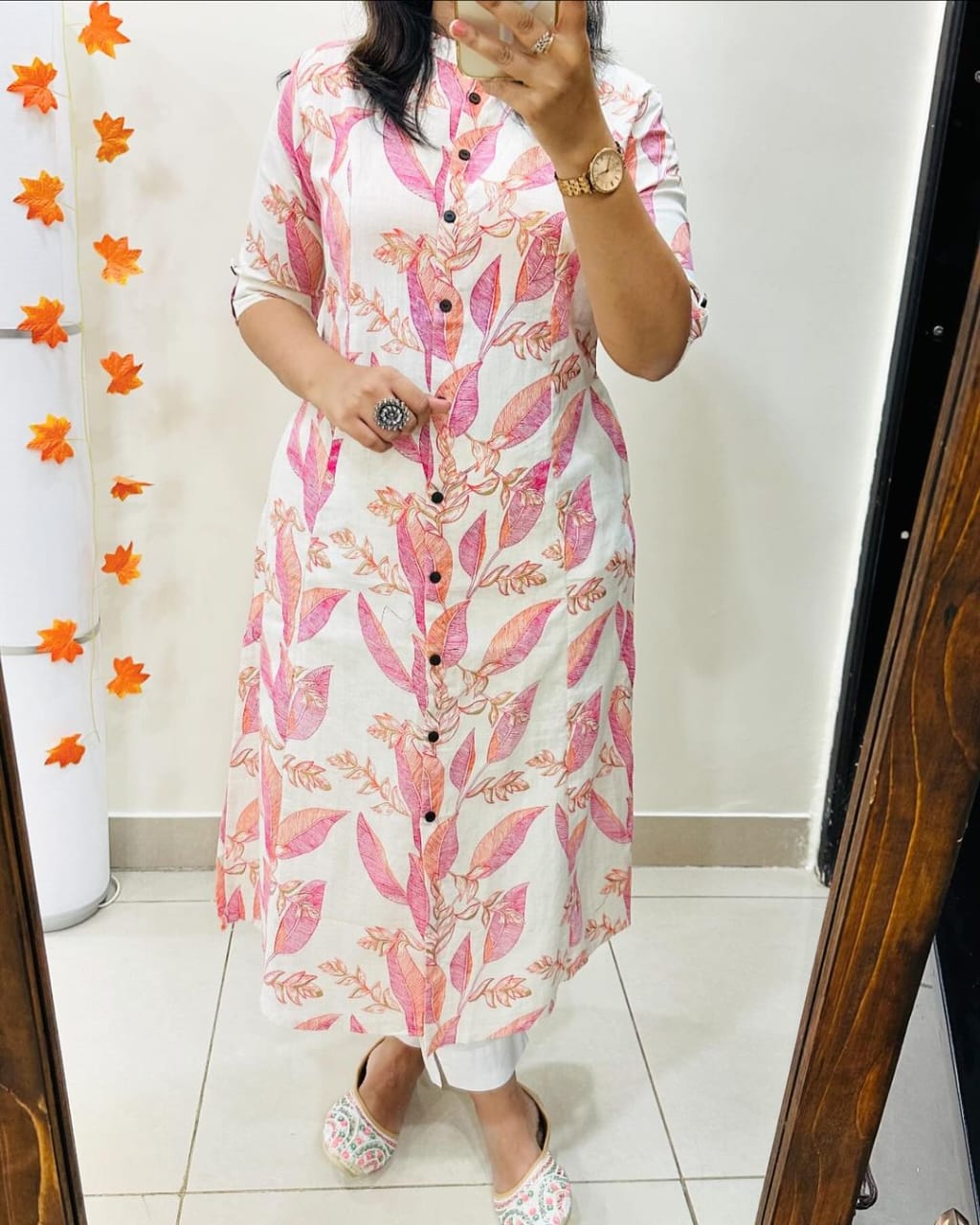 The stunning Superhit Design 2Pcs set (Kurti with pant)!
