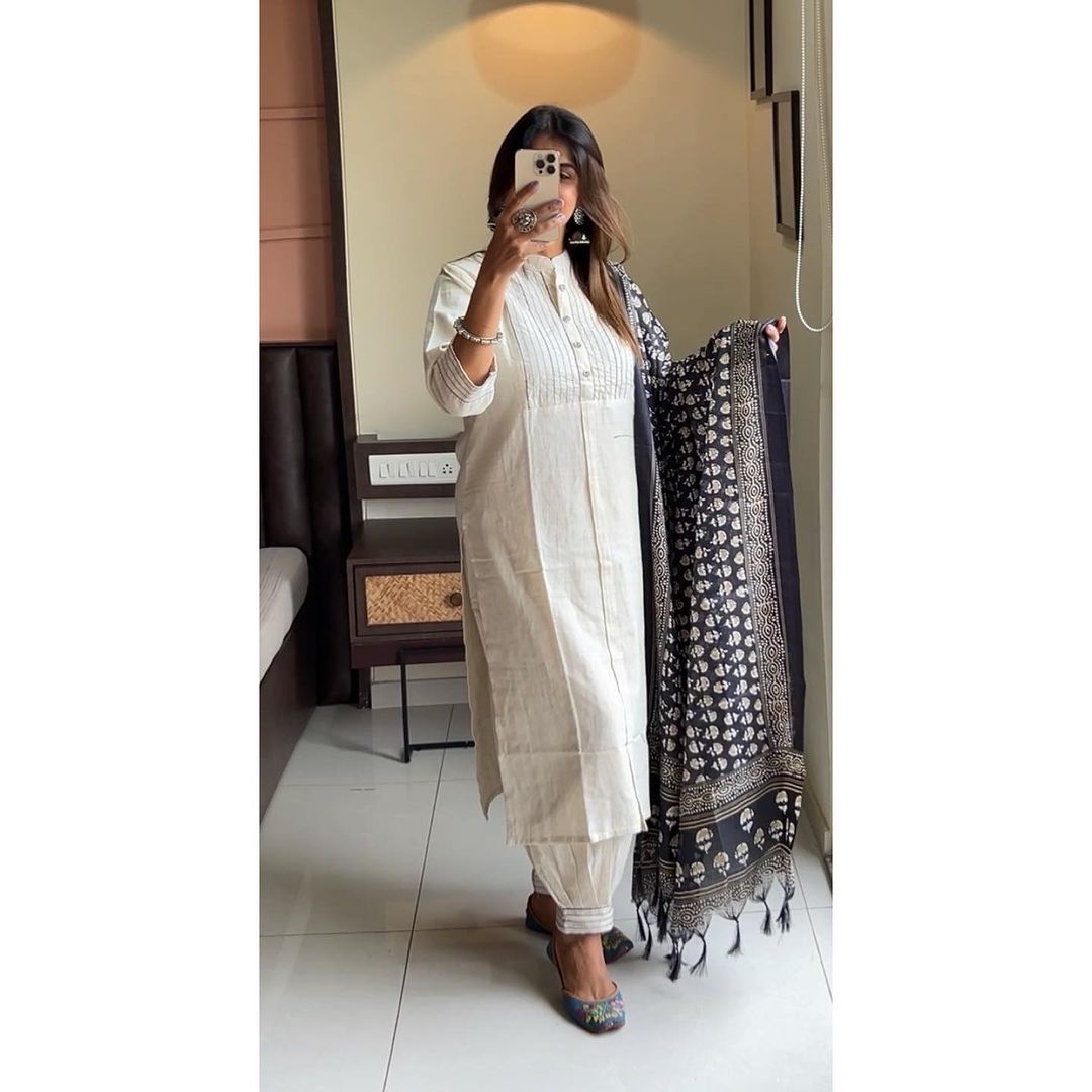 Handloom khadi set with KANTHA