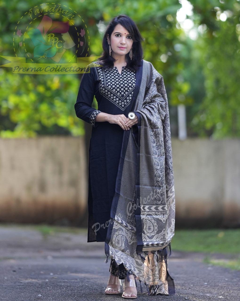 HANDLOOM EMBROIDERY SET WITH KALAMKARI KHADI SILK DUPATTA