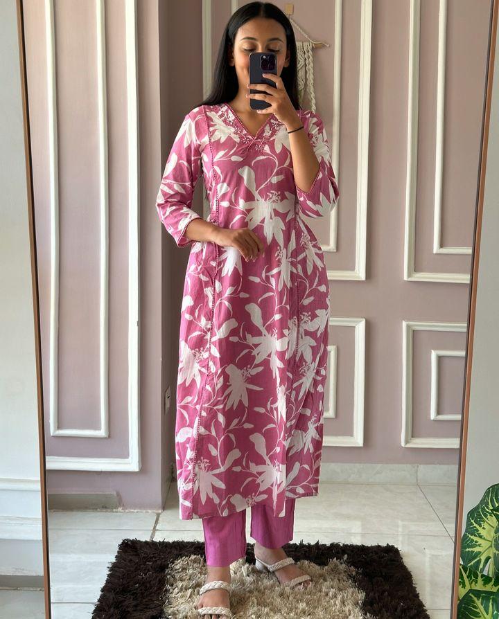 New smart casual Cotton Kurti set Abstract Floral Print Featuring V-neck Design