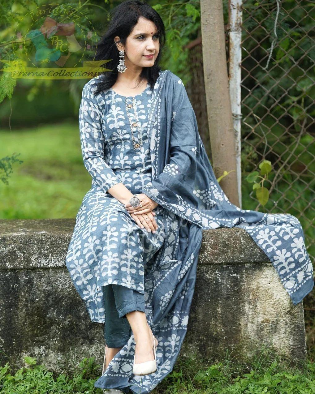 Pure fine reyon fabric with Hand wark  Kurti with Pant with cotton 100-100 Dupatta