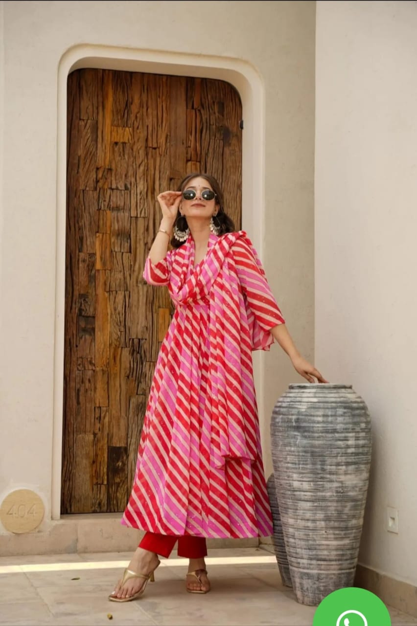 LHRIYA KURTA PENT WITH DUPATTA SUIT SET
