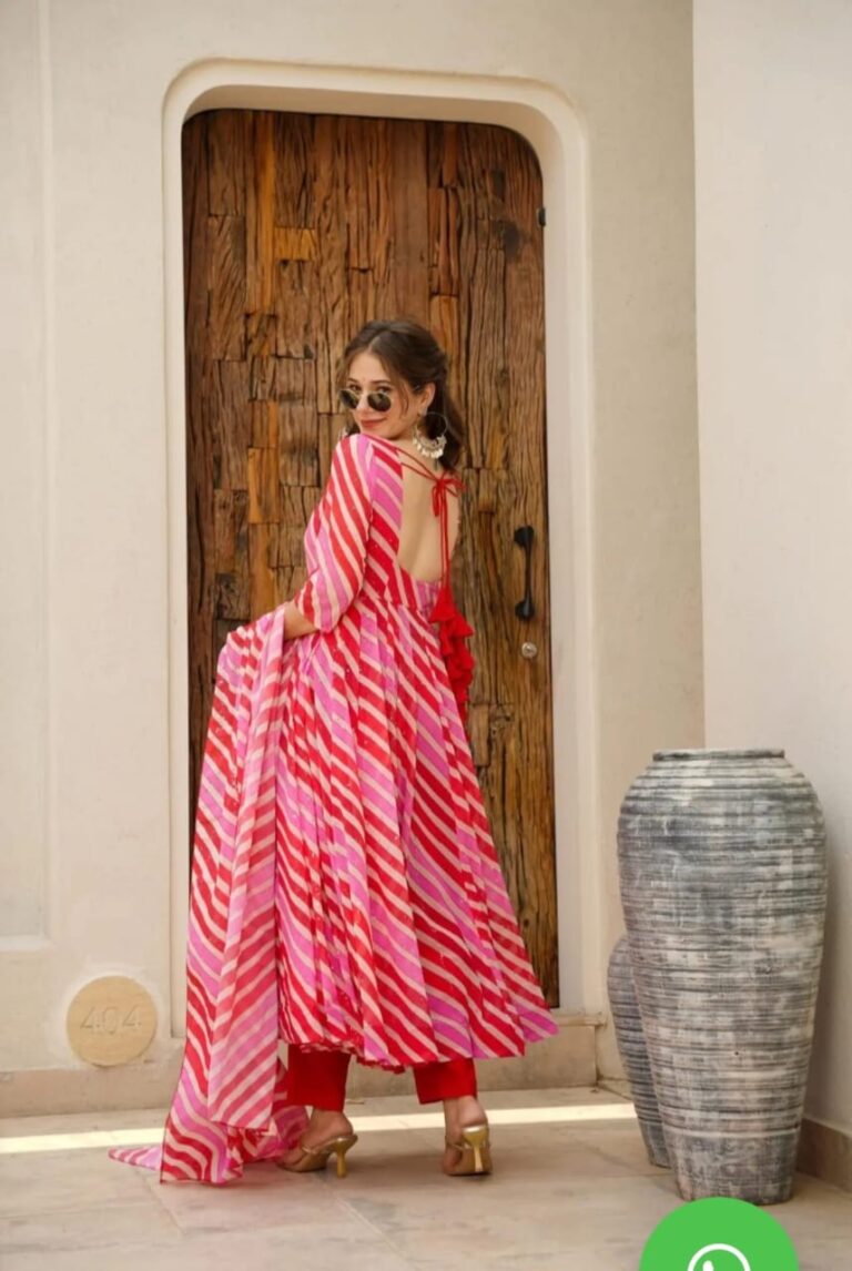 LHRIYA KURTA PENT WITH DUPATTA SUIT SET