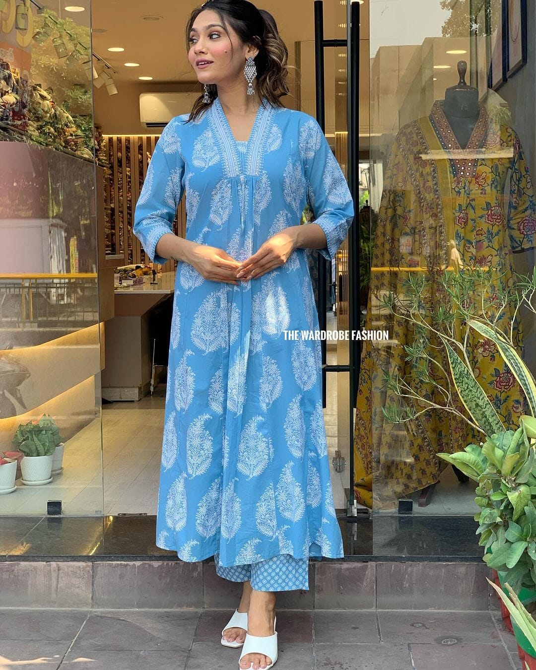 3 pcs Kuta set with Kurti and pant and dupatta