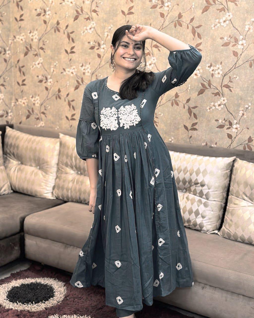 Look stylish in our new bandage discharge print