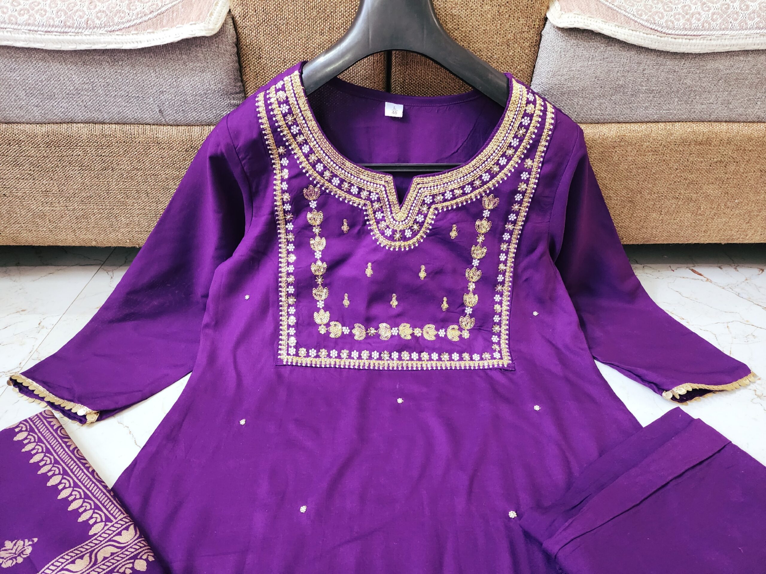 Best Reyon export Quality fabric kurti with pant and latkan Dupatta